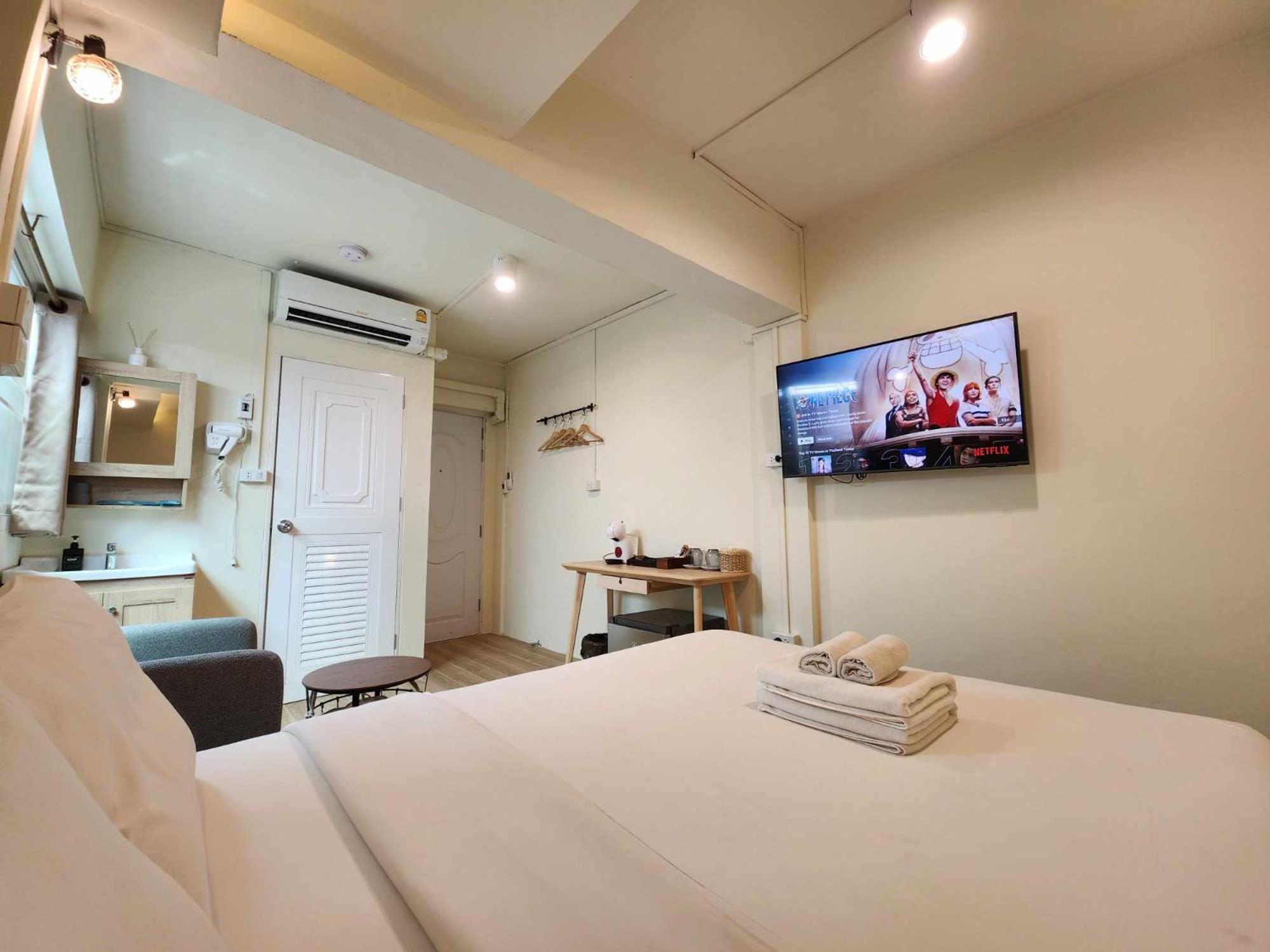 Canal View Lo-Ha Guest House, Contactless Check-In Bangkok Exteriör bild